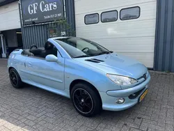 Grijs Gebruikt 2003 Peugeot 206 CC Cabriolet | € 1.750 (Eerlijke prijs)