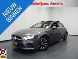 Grijs Gebruikt 2020 Mercedes A160 Business Hatchback | € 20.945 (Eerlijke prijs)