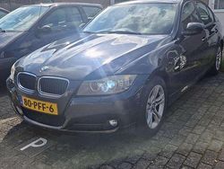 Zwart Gebruikt 2011 BMW 318 Sedan | € 4.000 (Goede deal)