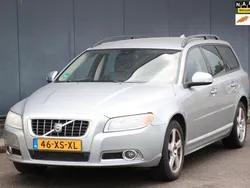 Grijs, metallic lak Gebruikt 2007 Volvo V70 Momentum Stationwagen | € 5.500 (Eerlijke prijs)