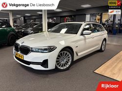 Wit Gebruikt 2022 BMW 520 Comfort Edition Stationwagen | € 35.950 (Eerlijke prijs)