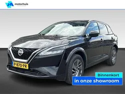 Zwart, metallic lak Gebruikt 2022 Nissan Qashqai Acenta SUV | € 22.490 (Eerlijke prijs)