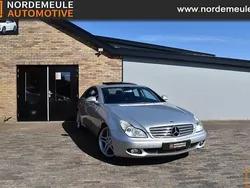 Grijs, andere lak Gebruikt 2006 Mercedes CLS320 Sedan | € 9.900