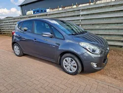 Grijs, metallic lak Gebruikt 2012 Hyundai ix20 MPV | € 5.950 (Iets duurder)
