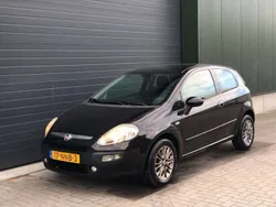 Zwart Gebruikt 2010 Fiat Punto Dynamic Hatchback | € 3.000 (Eerlijke prijs)