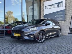 Grijs Gebruikt 2021 Ford Focus ST Stationwagen | € 13.200 (Goede deal)