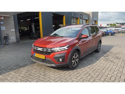 Bruin Gebruikt 2023 Dacia Jogger Expression MPV | € 19.445 (Eerlijke prijs)
