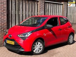Rood Gebruikt 2018 Toyota Aygo Hatchback | € 5.999 (Goede deal)
