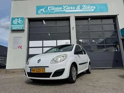 Wit Gebruikt 2008 Renault Twingo Authentique Hatchback | € 1.650 (Eerlijke prijs)