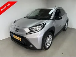 Grijs Gebruikt 2023 Toyota Aygo Envy Hatchback | € 19.495 (Goede deal)