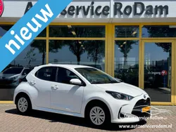 Hatchback Gebruikt 2024 Toyota Yaris Hybrid Active Hatchback | € 21.950 (Eerlijke prijs)