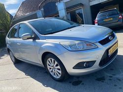 Grijs Gebruikt 2009 Ford Focus Ghia Hatchback | € 1.995 (Goede deal)