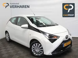 Wit Gebruikt 2021 Toyota Aygo X-play Hatchback | € 11.400 (Eerlijke prijs)