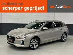 Wit Gebruikt 2018 Hyundai i30 Premium Stationwagen | € 14.493 (Eerlijke prijs)