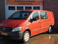 Rood Gebruikt 2011 Mercedes Vito MPV | € 7.995 (Duur)