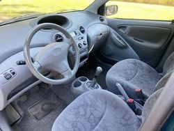 Groen Gebruikt 2002 Toyota Yaris Sol Hatchback | € 1.495 (Goede deal)