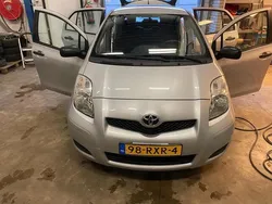 Grijs Gebruikt 2011 Toyota Yaris Cool Hatchback | € 5.750 (Eerlijke prijs)