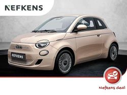 , metallic lak Gebruikt 2024 Fiat 500e Hatchback | € 35.010 (Duur)