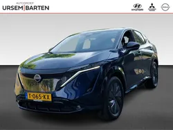 Twotone (dark blue/black) Gebruikt 2023 Nissan Ariya Evolve SUV | € 39.930 (Eerlijke prijs)