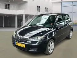Zwart Gebruikt 2006 Mazda 2 Exclusive MPV | € 1.495 (Eerlijke prijs)