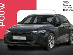Grijs Nieuw 2025 Audi A3 Sportback S-Line Hatchback | € 49.835 (Iets duurder)