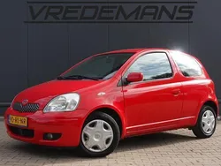 Rood Gebruikt 2005 Toyota Yaris Hatchback | € 1.450 (Goede deal)