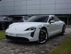 Wit Gebruikt 2023 Porsche Taycan GTS Sedan | € 90.639 (Goede deal)
