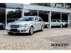 Grijs, metallic lak Gebruikt 2008 Mercedes E200 Avantgarde Stationwagen | € 13.999 (Duur)