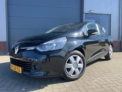 Zwart, metallic lak Gebruikt 2014 Renault Clio IV Expression Hatchback | € 5.900 (Iets duurder)