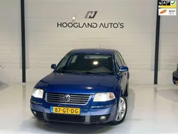 Blauw Gebruikt 2001 VW Passat Trendline Sedan | € 3.500 (Goede deal)