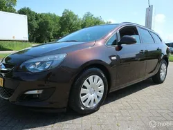 Bruin Gebruikt 2014 Opel Astra Stationwagen | € 4.400 (Goede deal)