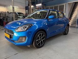 Blauw Gebruikt 2023 Suzuki Swift Comfort Hatchback | € 17.250 (Eerlijke prijs)