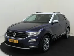 Blauw Gebruikt 2021 VW T-Roc Style SUV | € 27.950 (Goede deal)