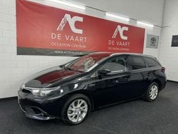 Zwart Gebruikt 2015 Toyota Auris Hatchback | € 11.250 (Iets duurder)