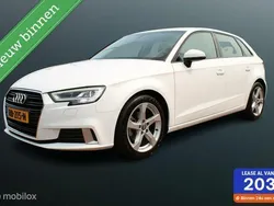 Wit Gebruikt 2017 Audi A3 Sportback Sport Hatchback | € 14.895 (Eerlijke prijs)