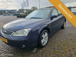 Blauw Gebruikt 2001 Ford Mondeo Hatchback | € 1.750 (Iets duurder)