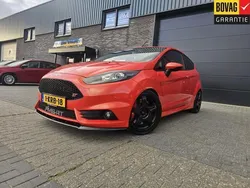 Oranje Gebruikt 2013 Ford Fiesta ST Hatchback | € 9.999 (Eerlijke prijs)
