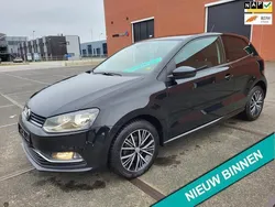 Zwart Gebruikt 2016 VW Polo Edition Hatchback | € 9.449 (Eerlijke prijs)