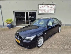 Zwart, metallic lak Gebruikt 2005 BMW 530 M Sport Sedan | € 11.950