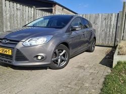 Bruin Gebruikt 2011 Ford Focus Trend Hatchback | € 4.450 (Eerlijke prijs)