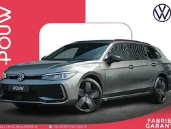 Grijs Gebruikt 2025 VW Passat Style Stationwagen | € 49.900