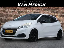 Wit Gebruikt 2012 Peugeot 208 Allure Hatchback | € 4.945 (Goede deal)