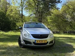 Grijs Gebruikt 2009 Opel Corsa Business Hatchback | € 1.750 (Goede deal)