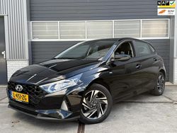 Zwart Gebruikt 2021 Hyundai i20 Comfort Hatchback | € 15.450 (Eerlijke prijs)