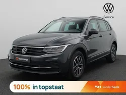 Grijs Gebruikt 2024 VW Tiguan Life SUV | € 40.900