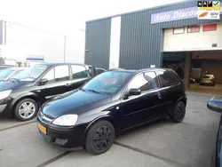 Zwart Gebruikt 2005 Opel Corsa Hatchback | € 1.299 (Eerlijke prijs)
