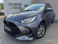 Grijs Gebruikt 2022 Toyota Yaris Active Hatchback | € 19.950 (Eerlijke prijs)