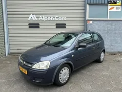 Grijs Gebruikt 2006 Opel Corsa Essentia Hatchback | € 1.450 (Goede deal)