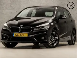 Zwart Gebruikt 2018 BMW 218 Executive Stationwagen | € 16.945 (Goede deal)