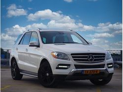 Wit Gebruikt 2014 Mercedes ML350 SUV | € 17.995